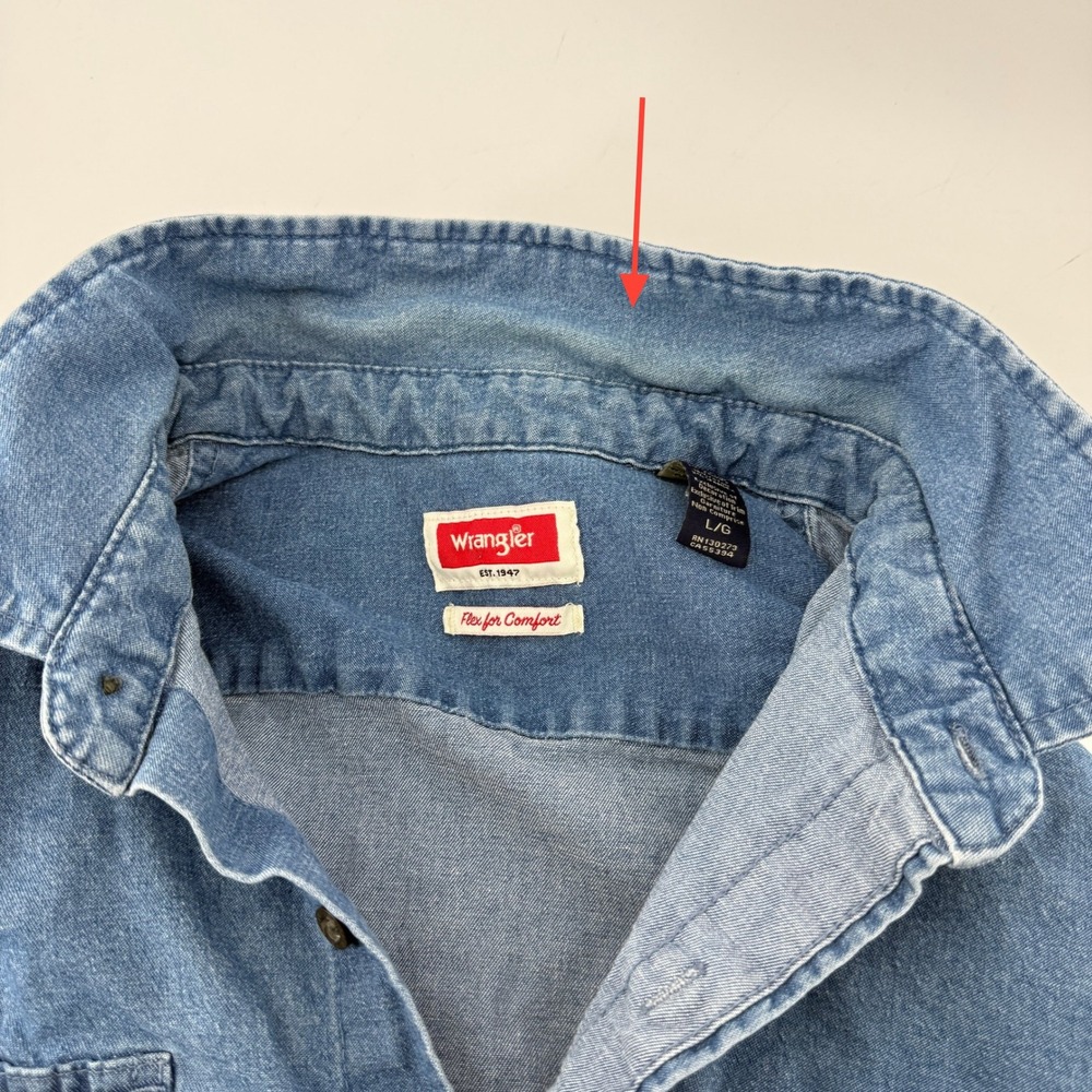 Wrangler Denim‎ Short Sleeve Embroidered Button Down Shirt Blue Women L Raw Hem - Picture 6 of 8